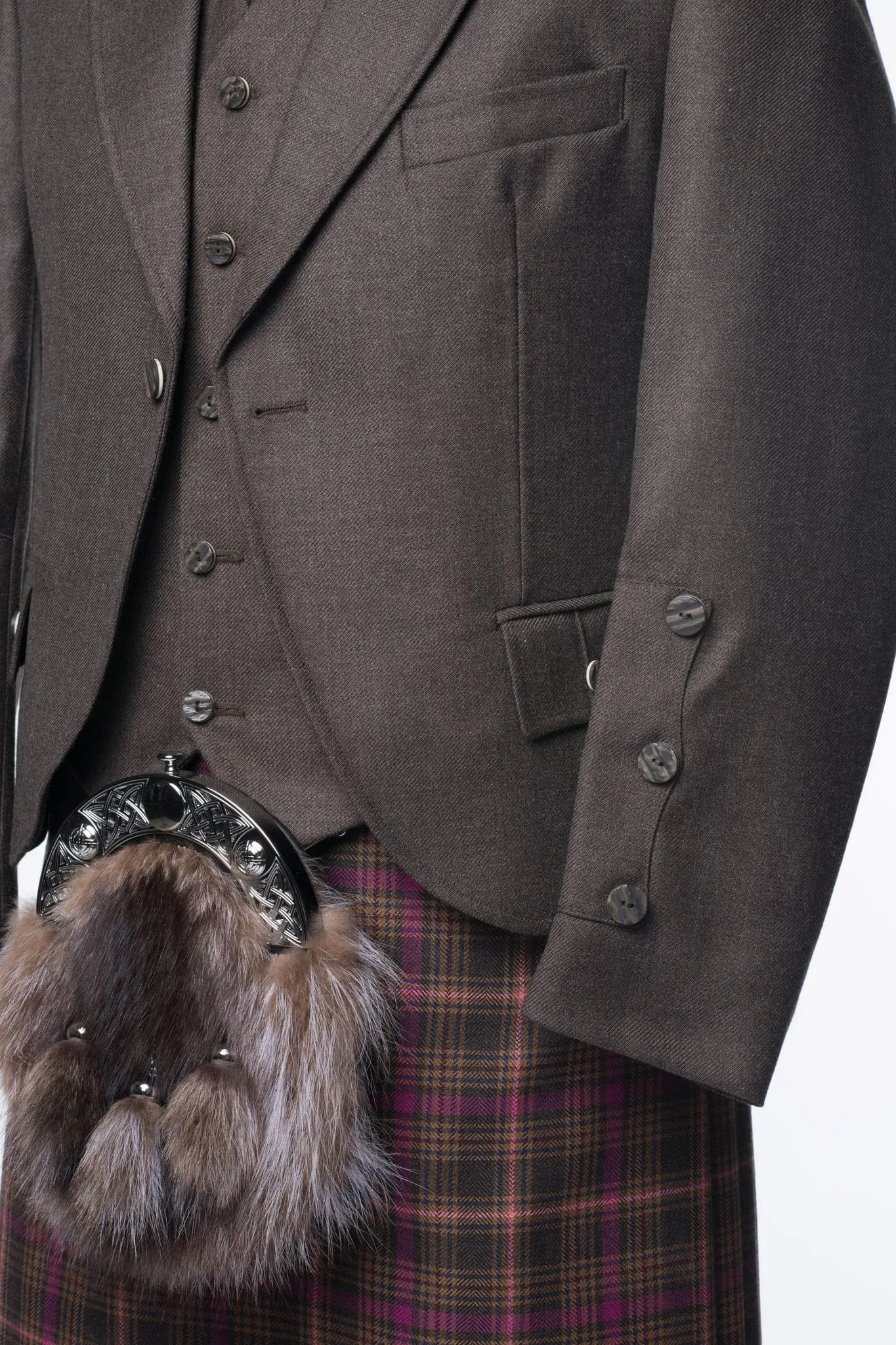 Clunie Brown Tweed Kilt Outfit