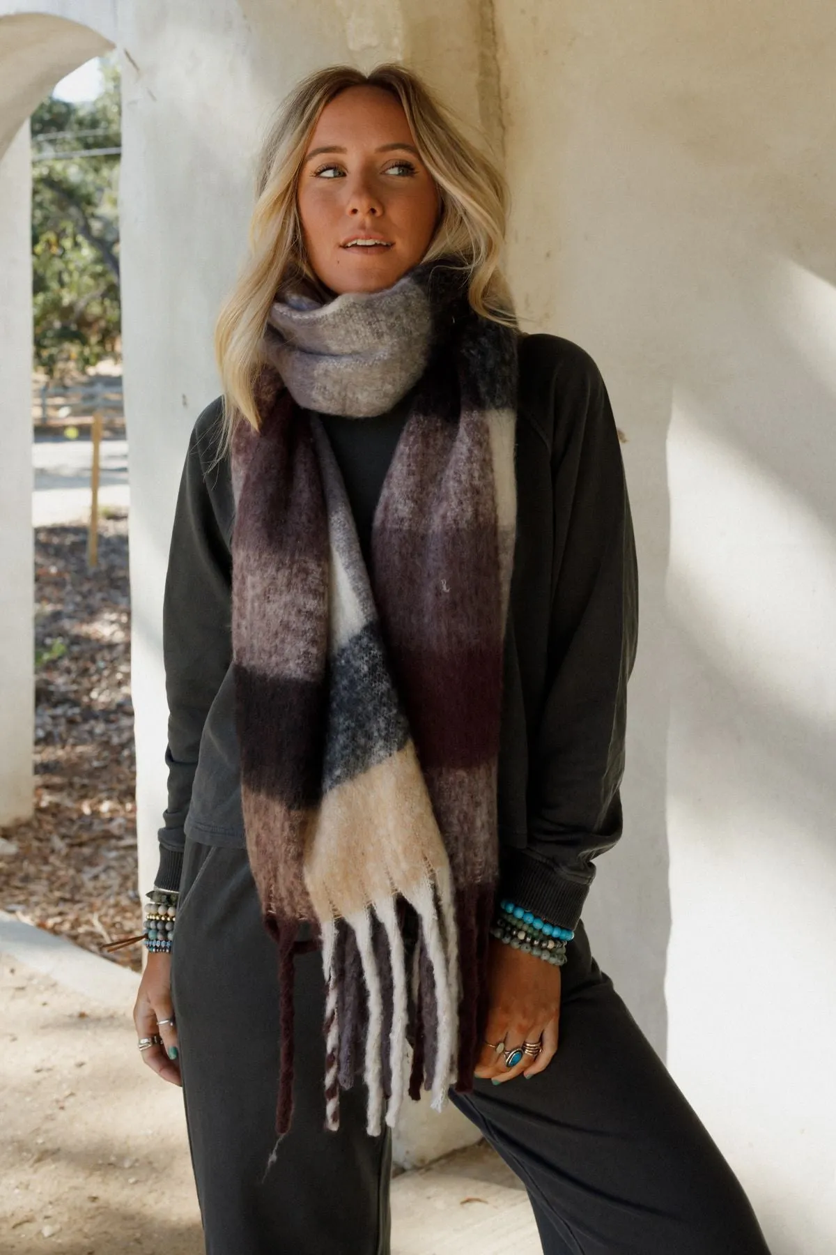 Everest Cozy Plaid Scarf - Black