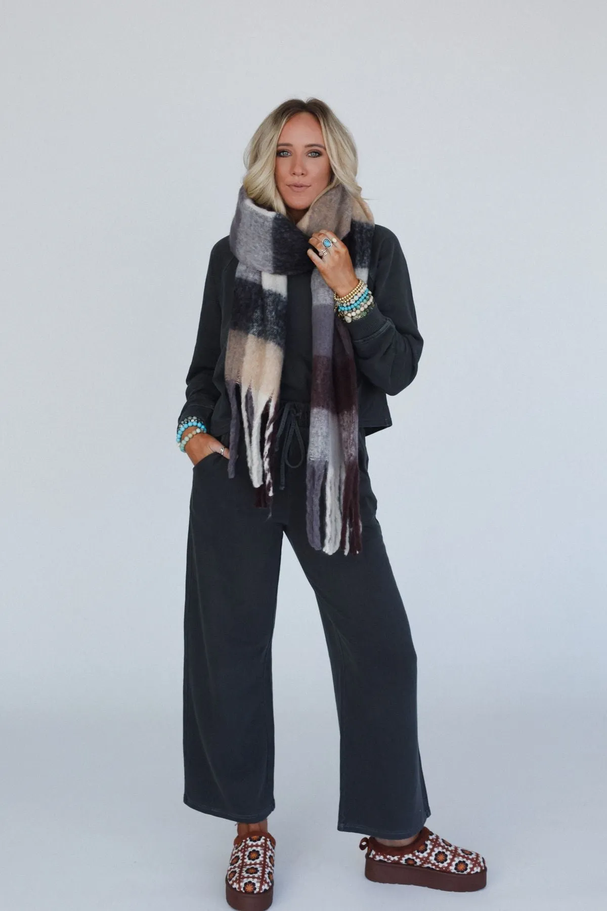 Everest Cozy Plaid Scarf - Black