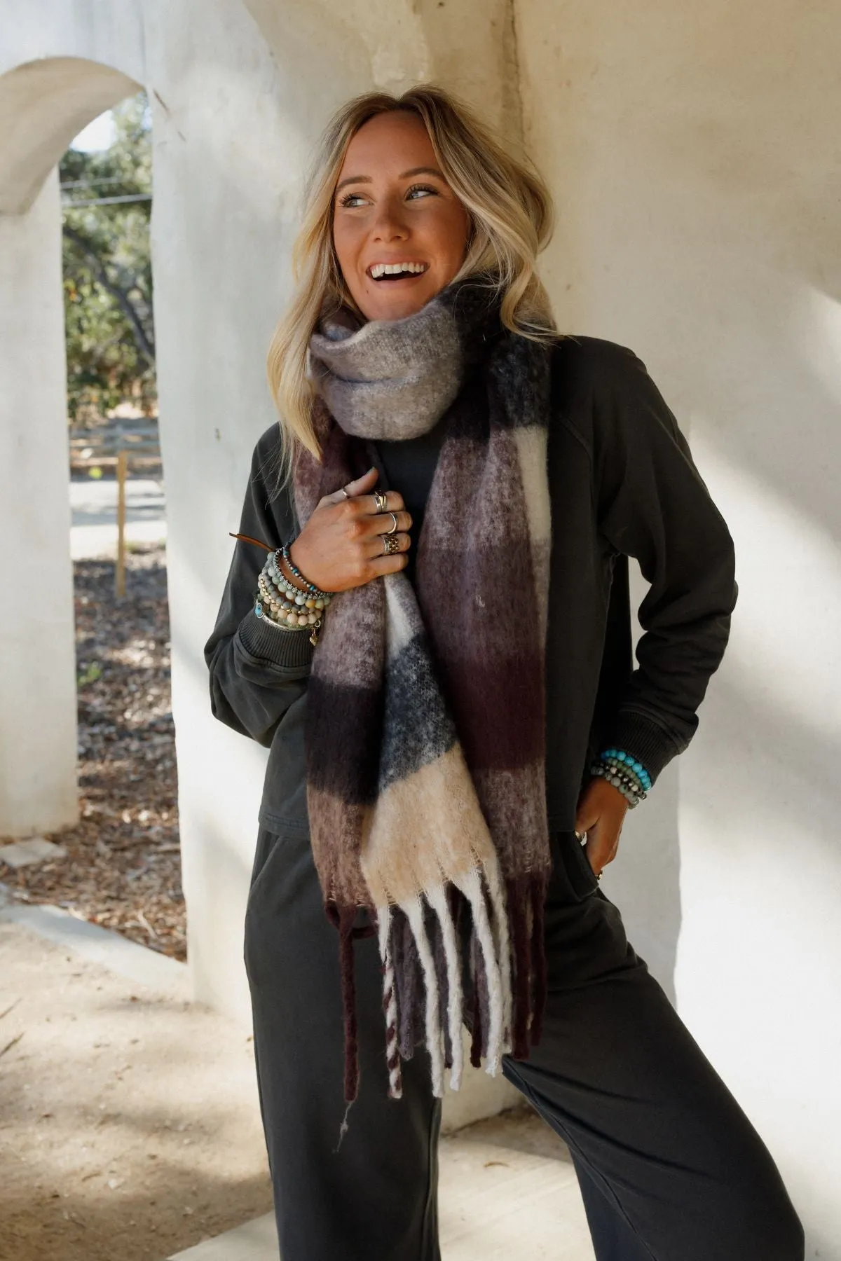 Everest Cozy Plaid Scarf - Black