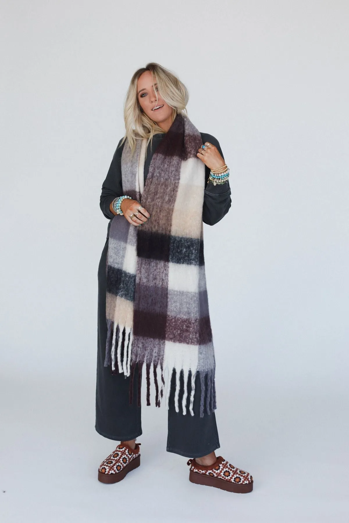 Everest Cozy Plaid Scarf - Black