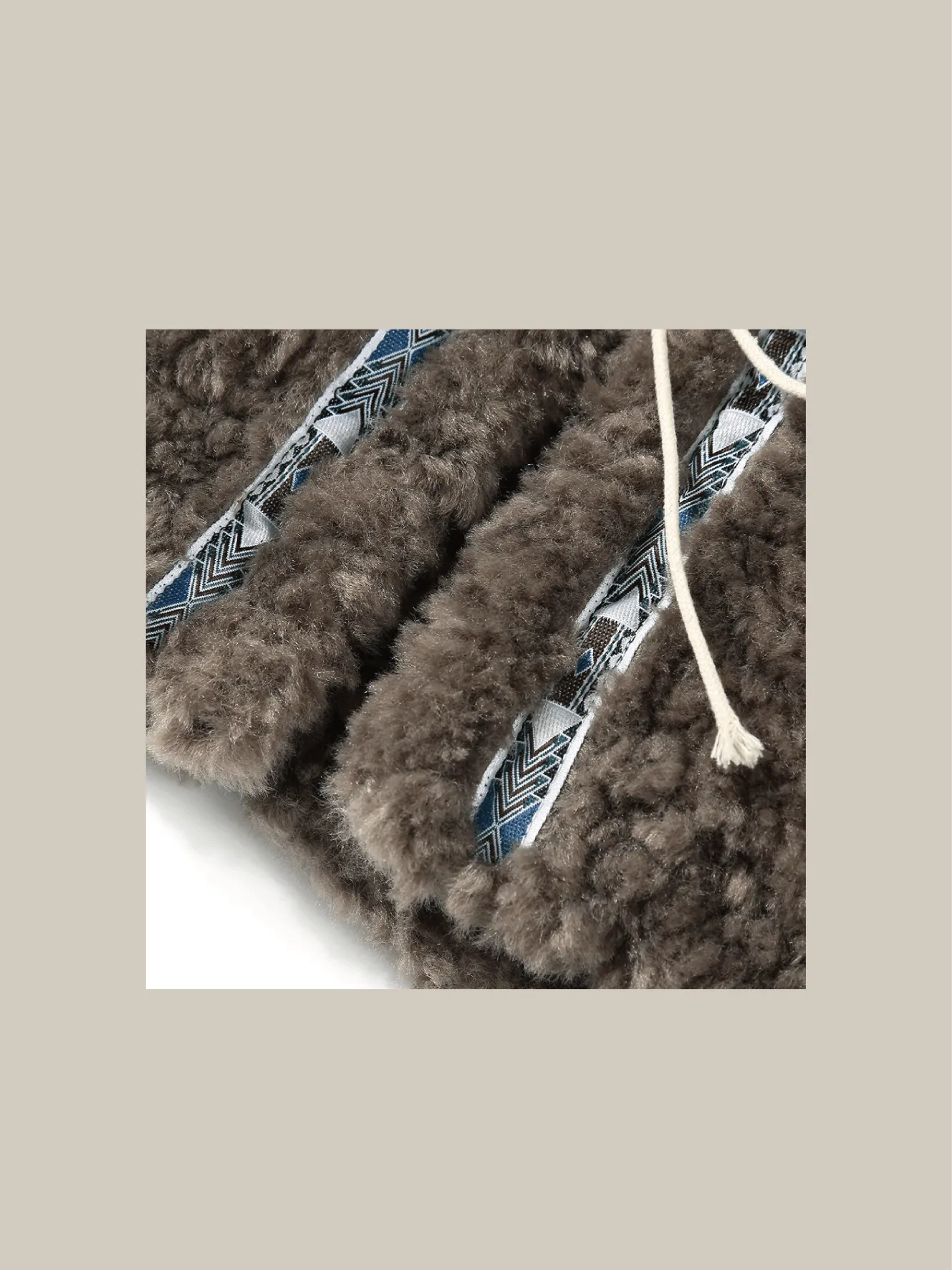 Pattern Line Shearling Boa Jacket