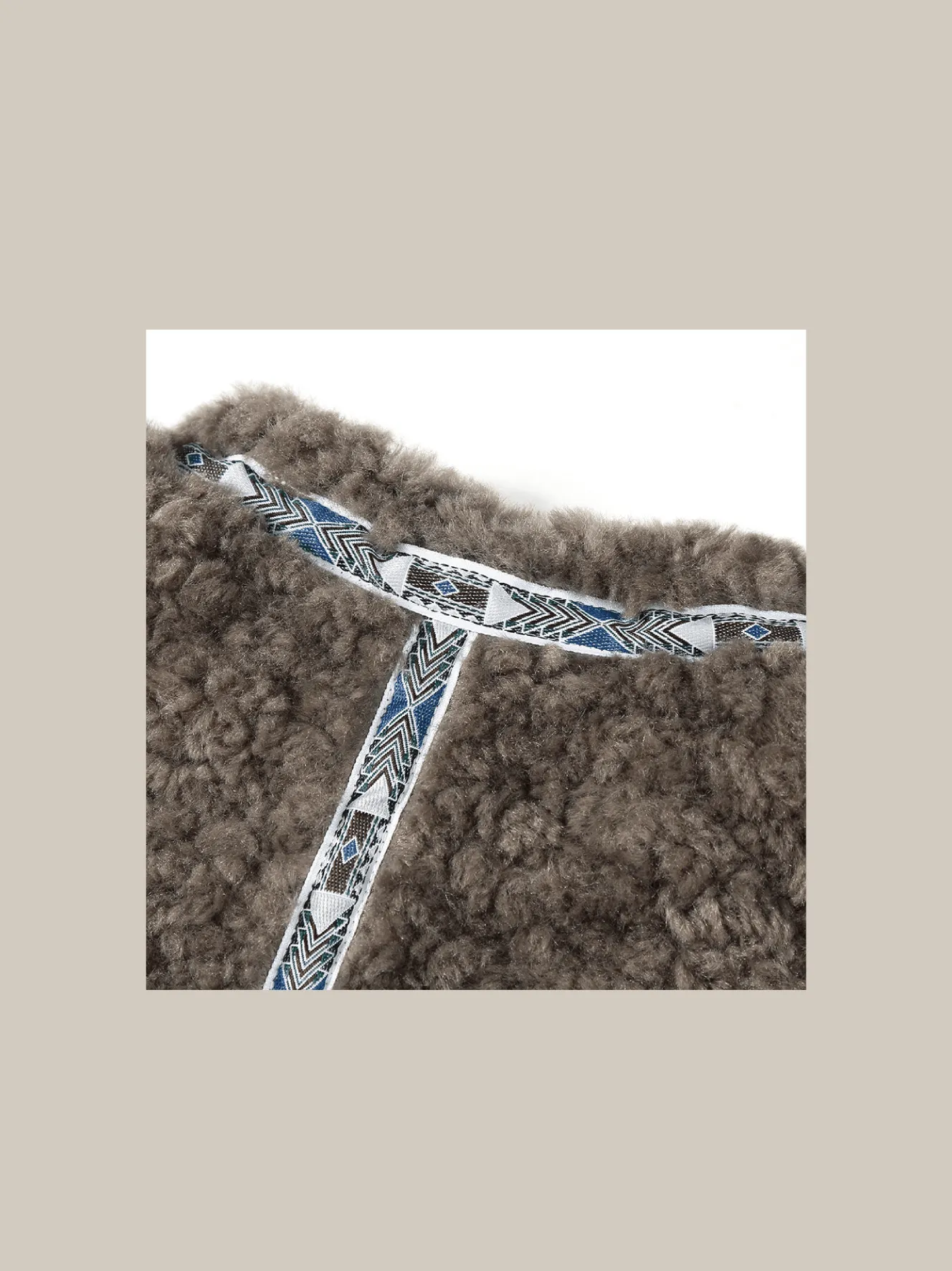Pattern Line Shearling Boa Jacket