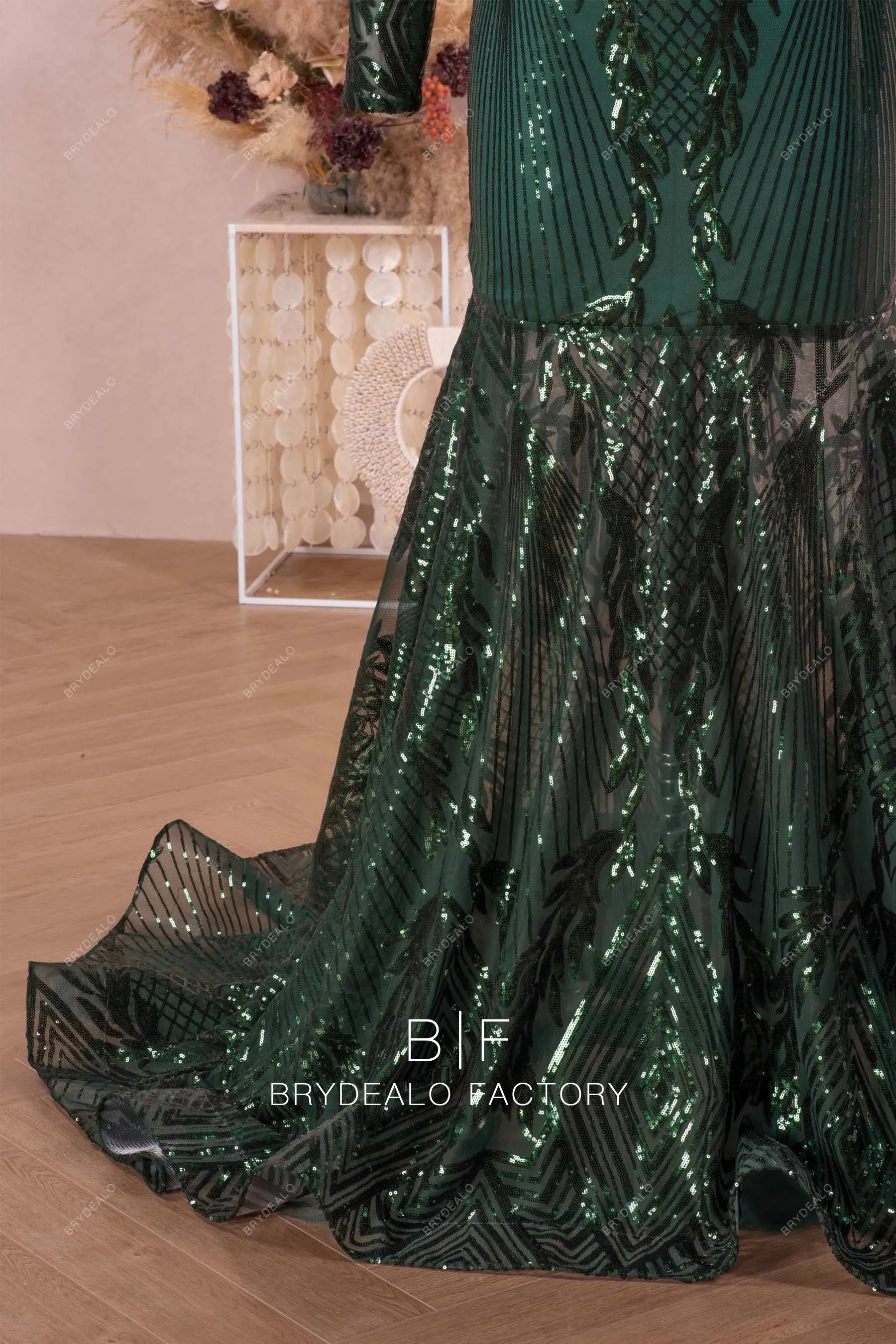 Plus Size Dark Green Detachable Sleeve Sparkly Prom Dress